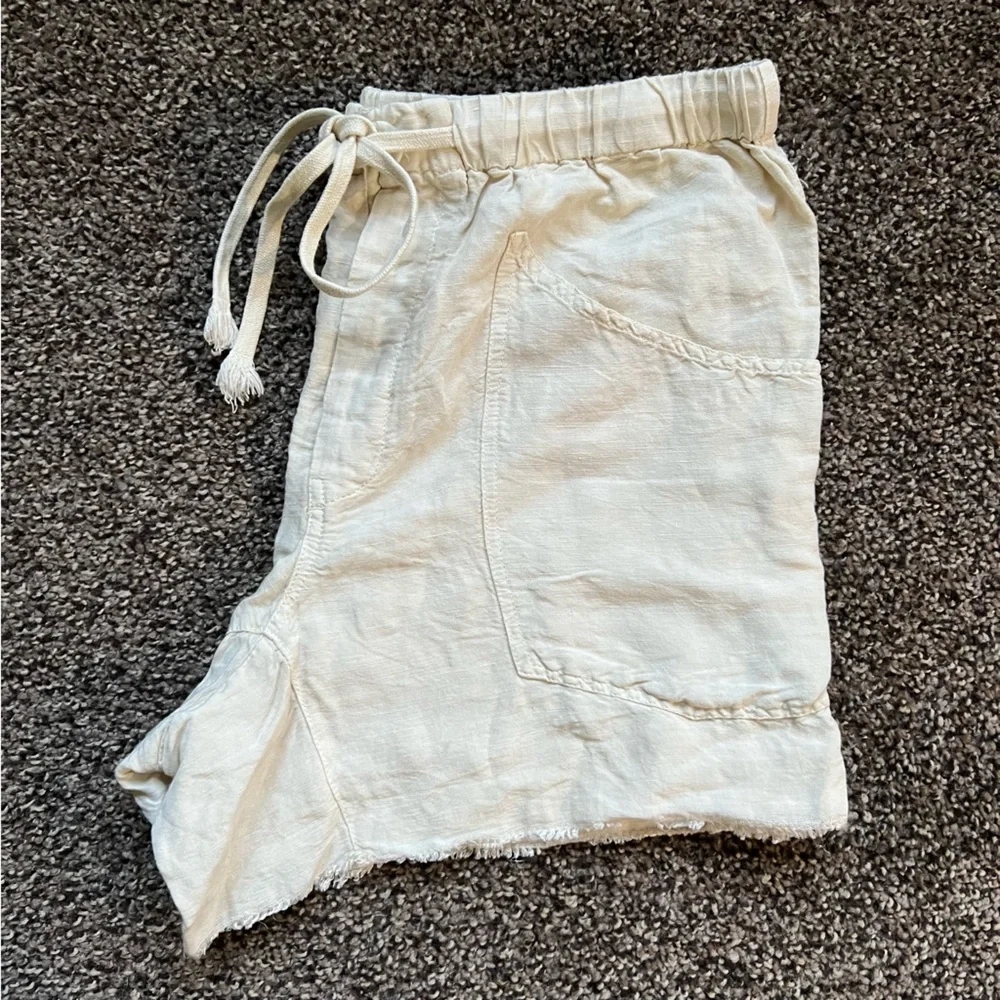 Free People - Tomboy Linen Shorts - Picture 6 of 8